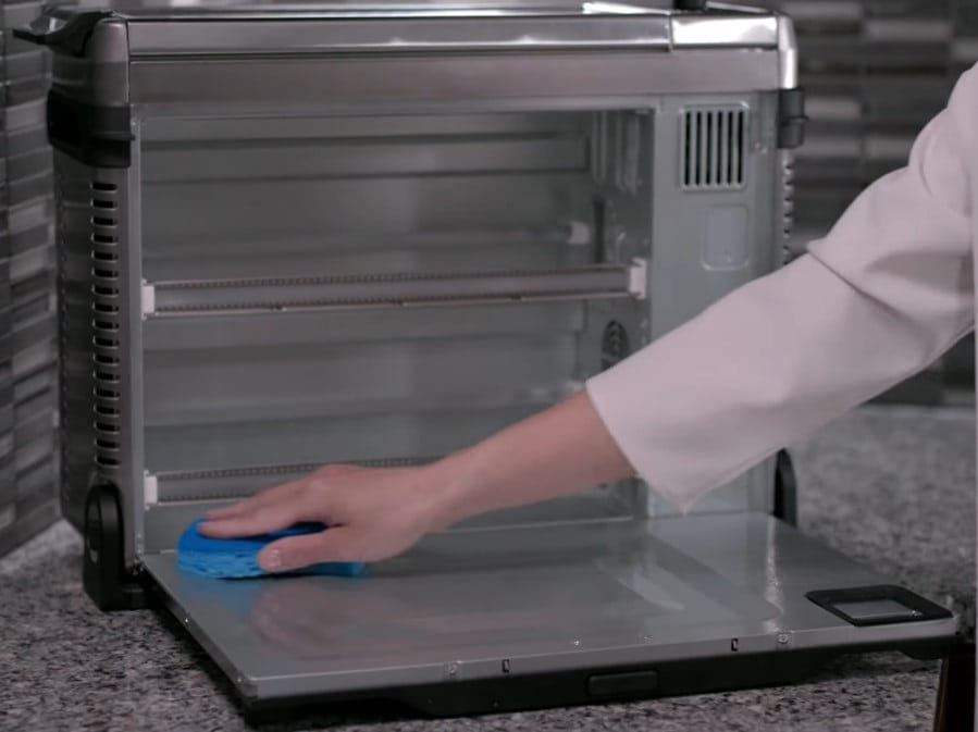 How To Clean Ninja Foodi Digital Air Fry Oven?